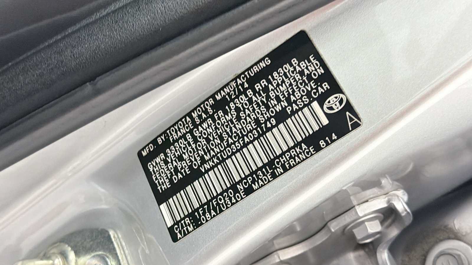 Used 2015 Toyota Yaris L FWD image 11