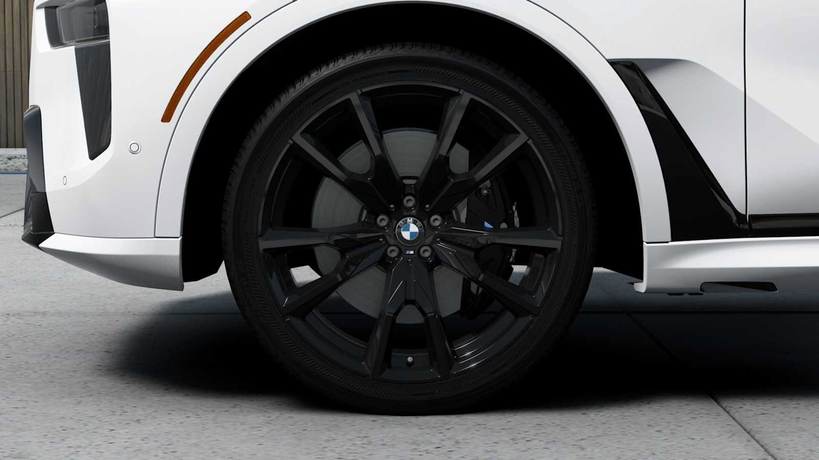 Used 2027 BMW X7 M60i AWD/4WD image 4
