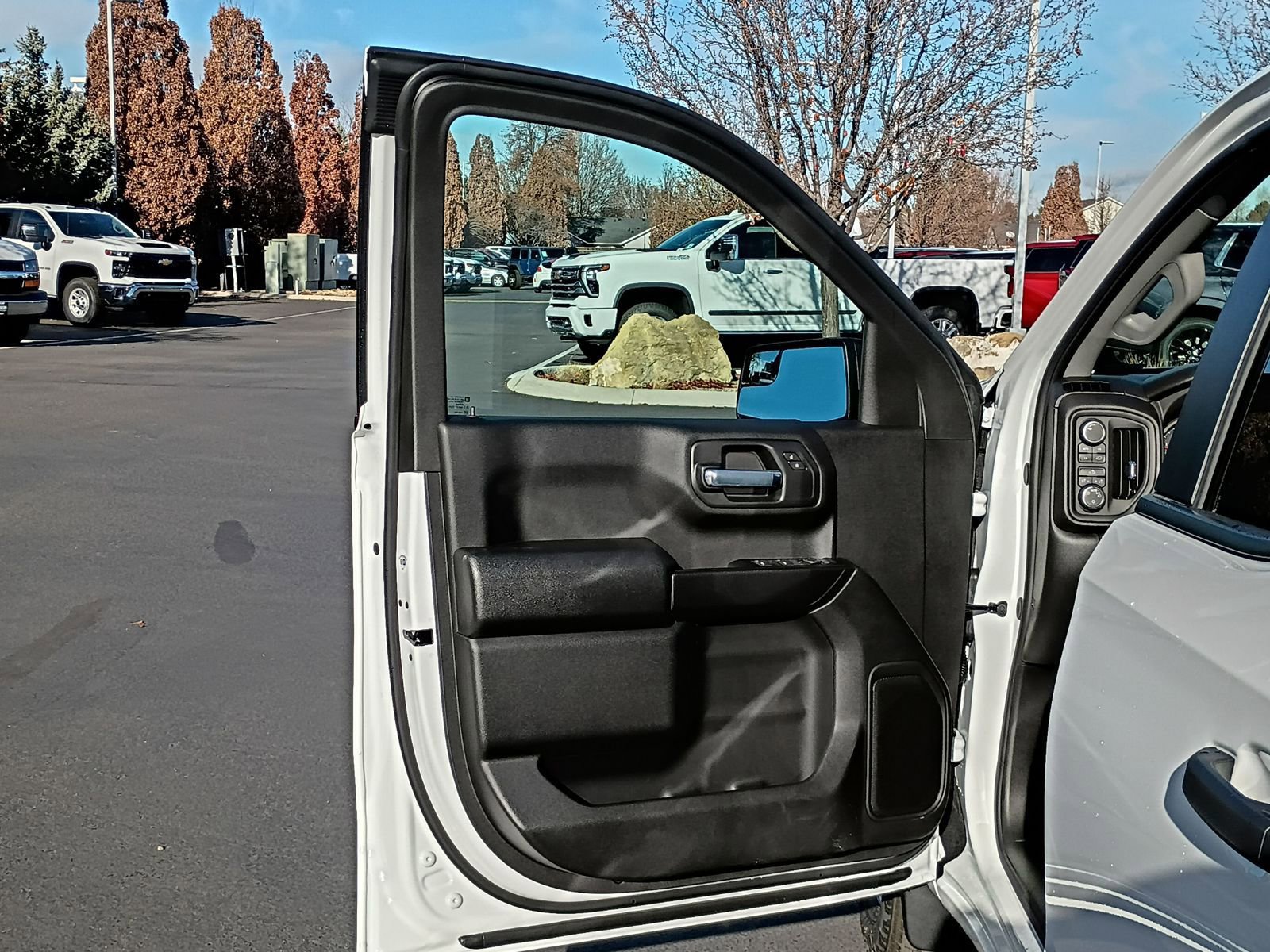 New 2026 Chevrolet Silverado 1500 W/T w/ WT Value Package image 28