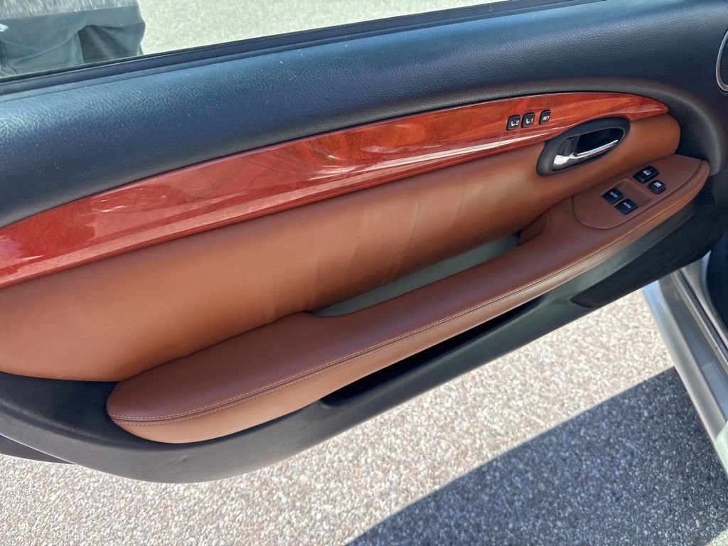 Used 2002 Lexus SC 430 Convertible RWD image 11