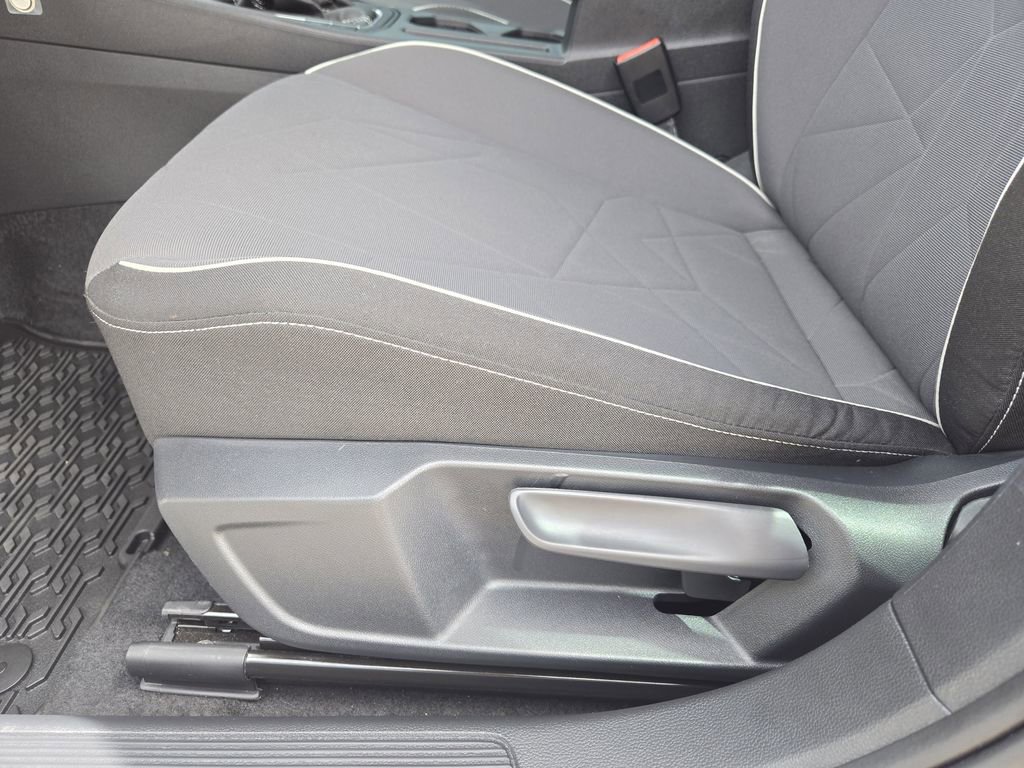 Used 2025 Volkswagen Jetta Sport image 24