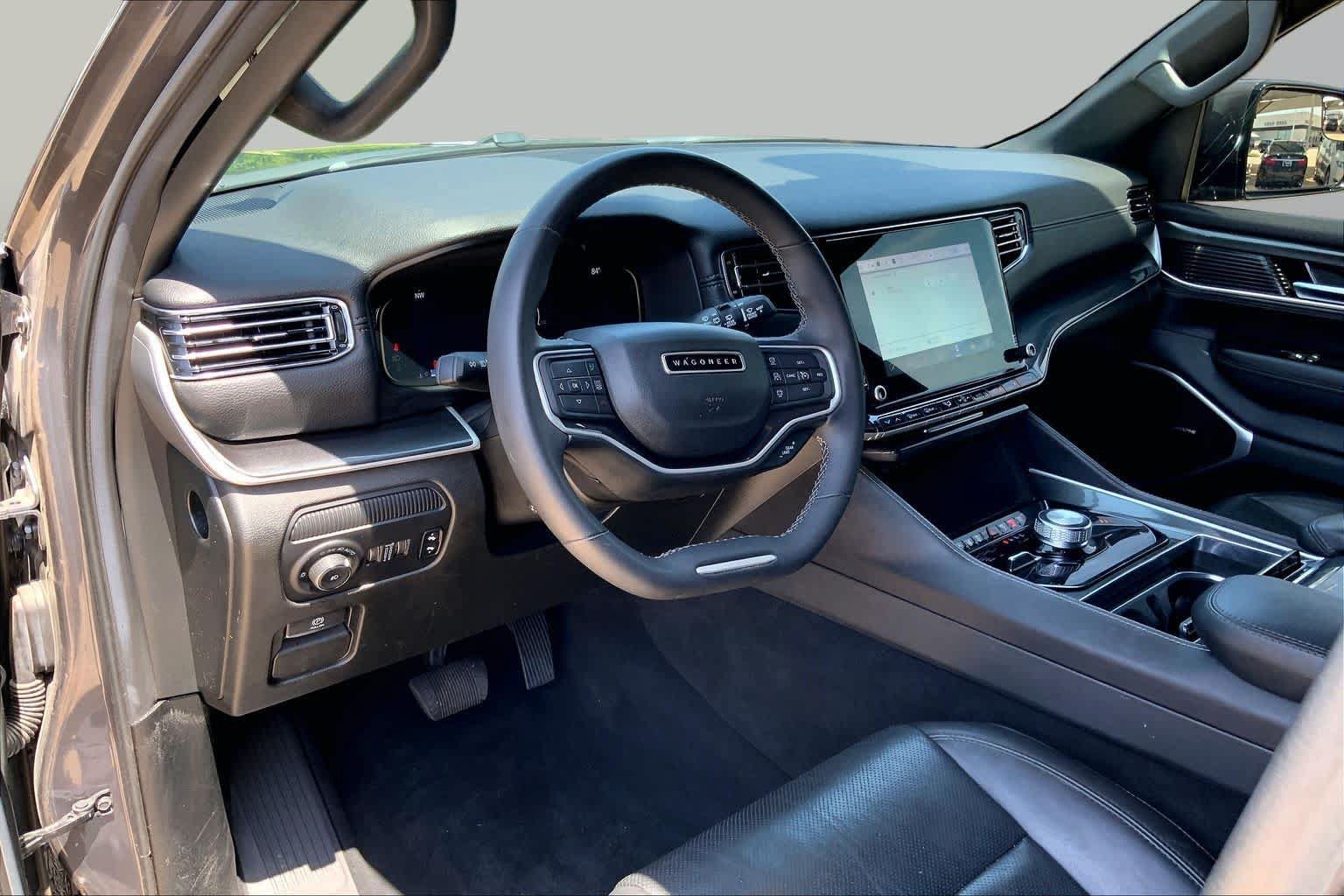 Used 2022 Jeep Wagoneer Series I w/ Convenience Group I AWD/4WD image 16