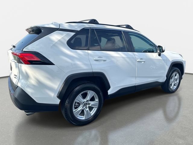 Used 2021 Toyota RAV4 XLE w/ Convenience Package AWD/4WD image 6