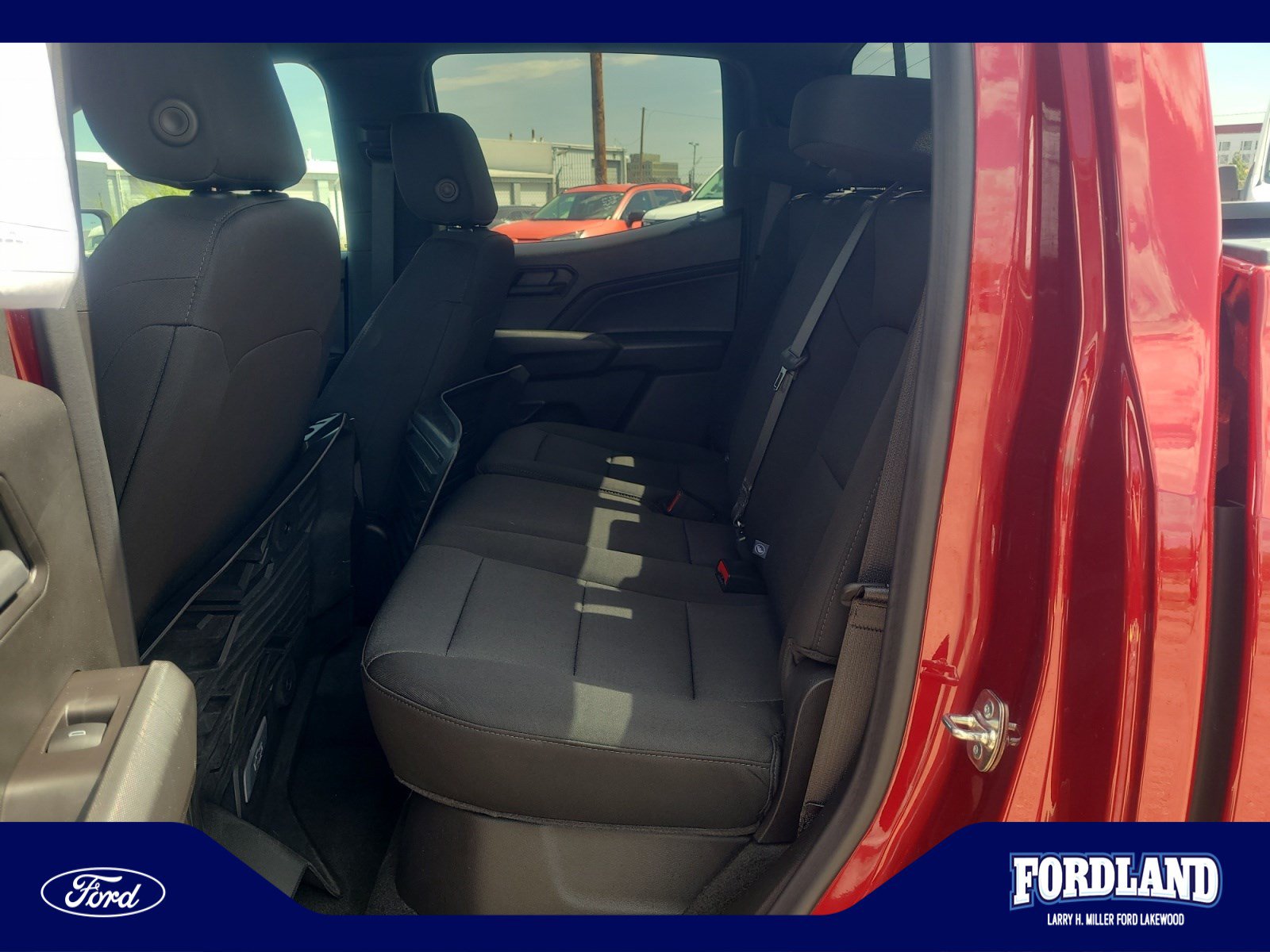 Used 2026 Chevrolet Colorado W/T w/ Advanced Trailering Package AWD/4WD image 17