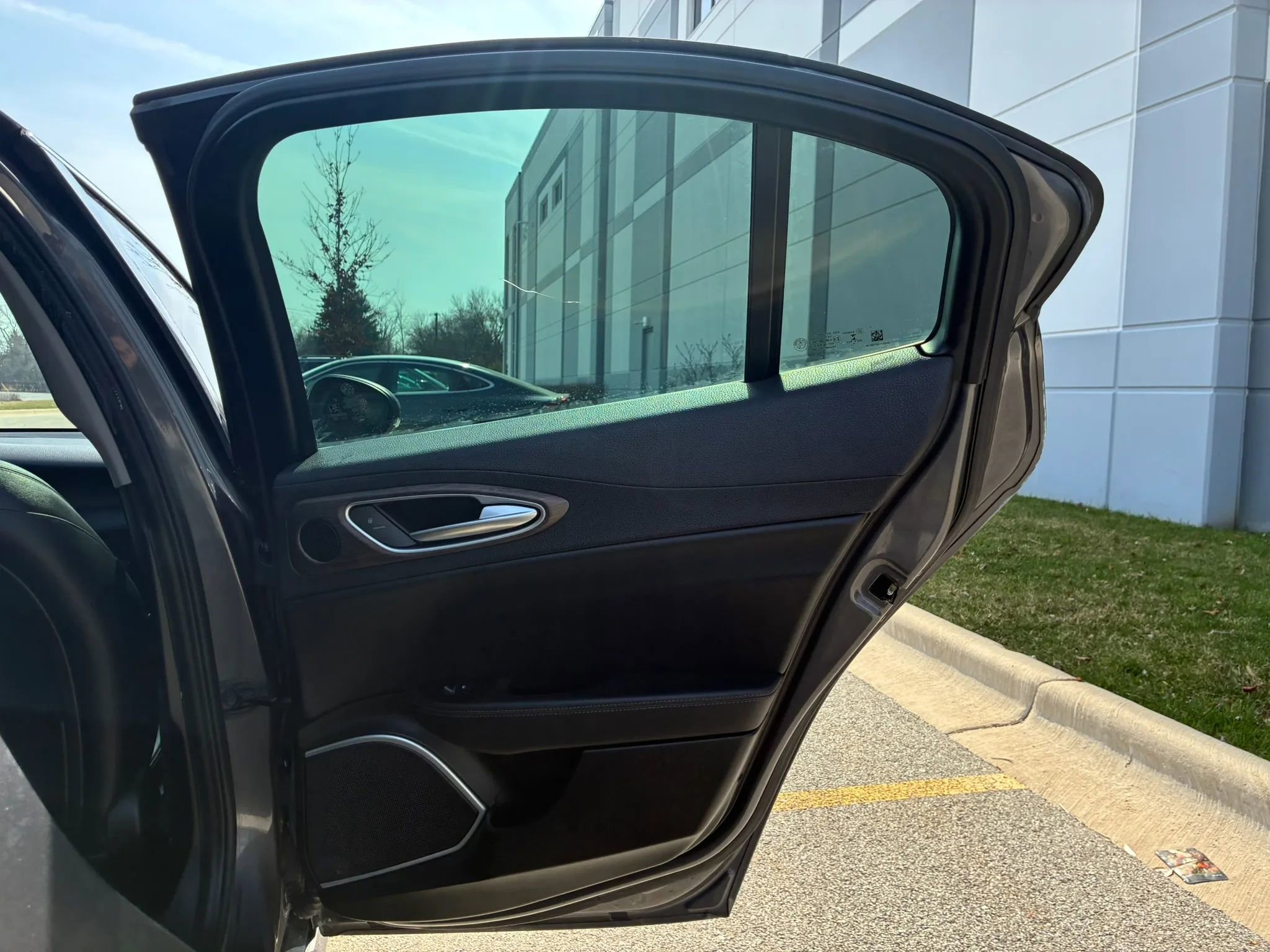 Used 2017 Alfa Romeo Giulia Ti image 18