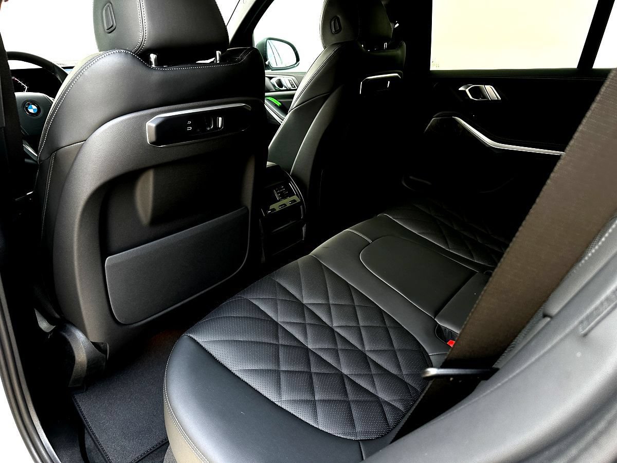 New 2026 BMW X5 xDrive40i AWD/4WD image 18