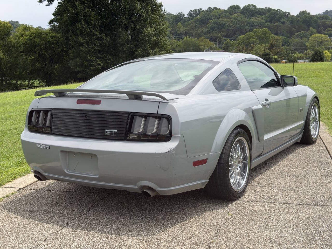Used 2005 Ford Mustang GT Premium RWD image 27