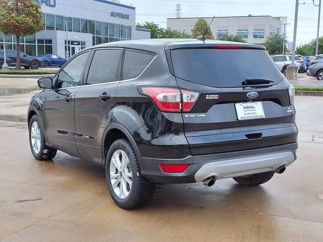 Used 2017 Ford Escape SE FWD video 2