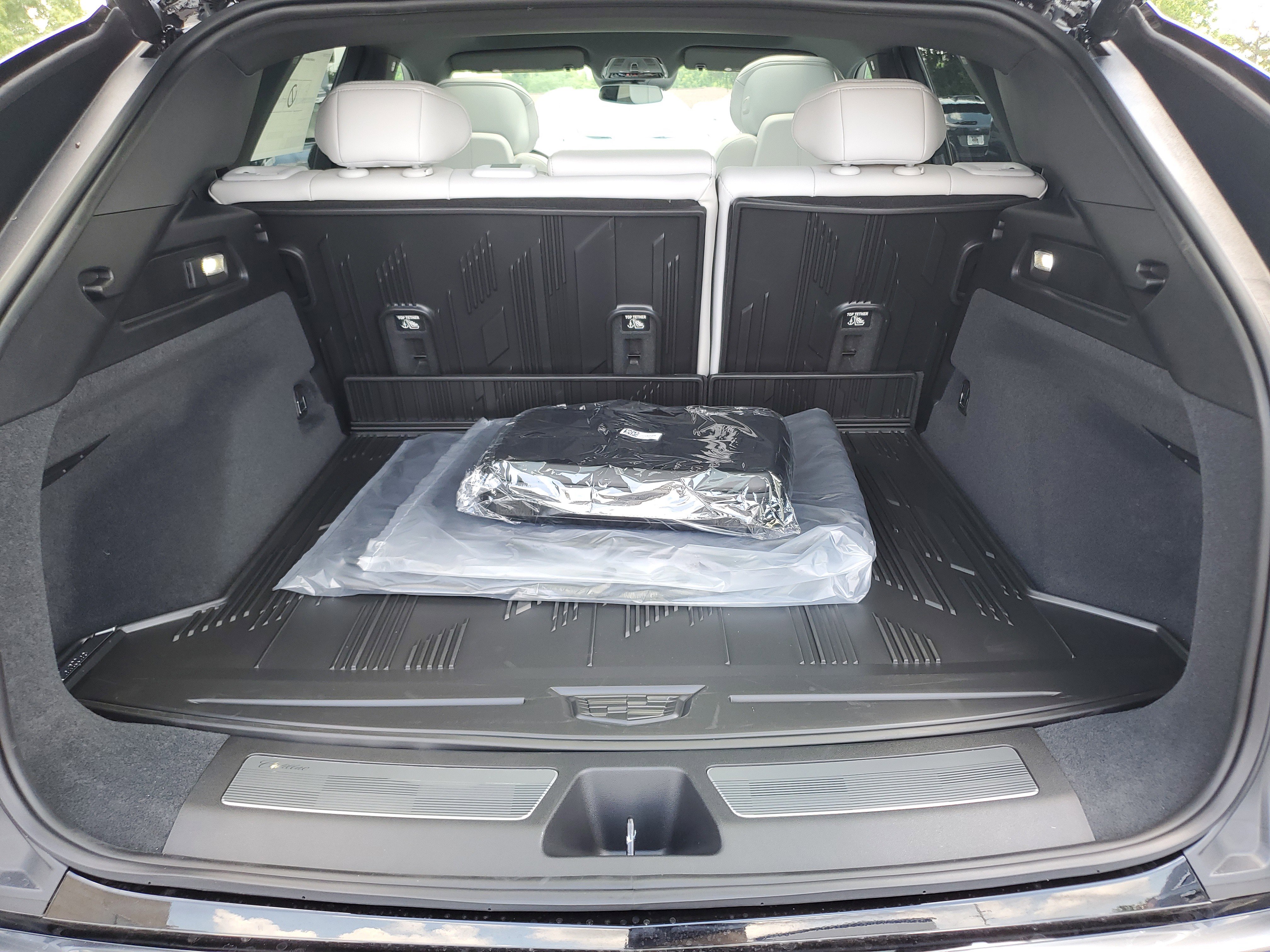 New 2025 Cadillac Lyriq Luxury image 6