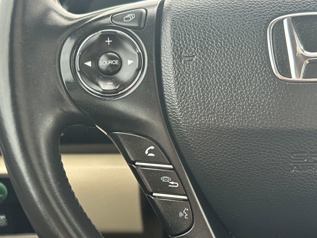 Used 2015 Honda Accord EX-L image 19