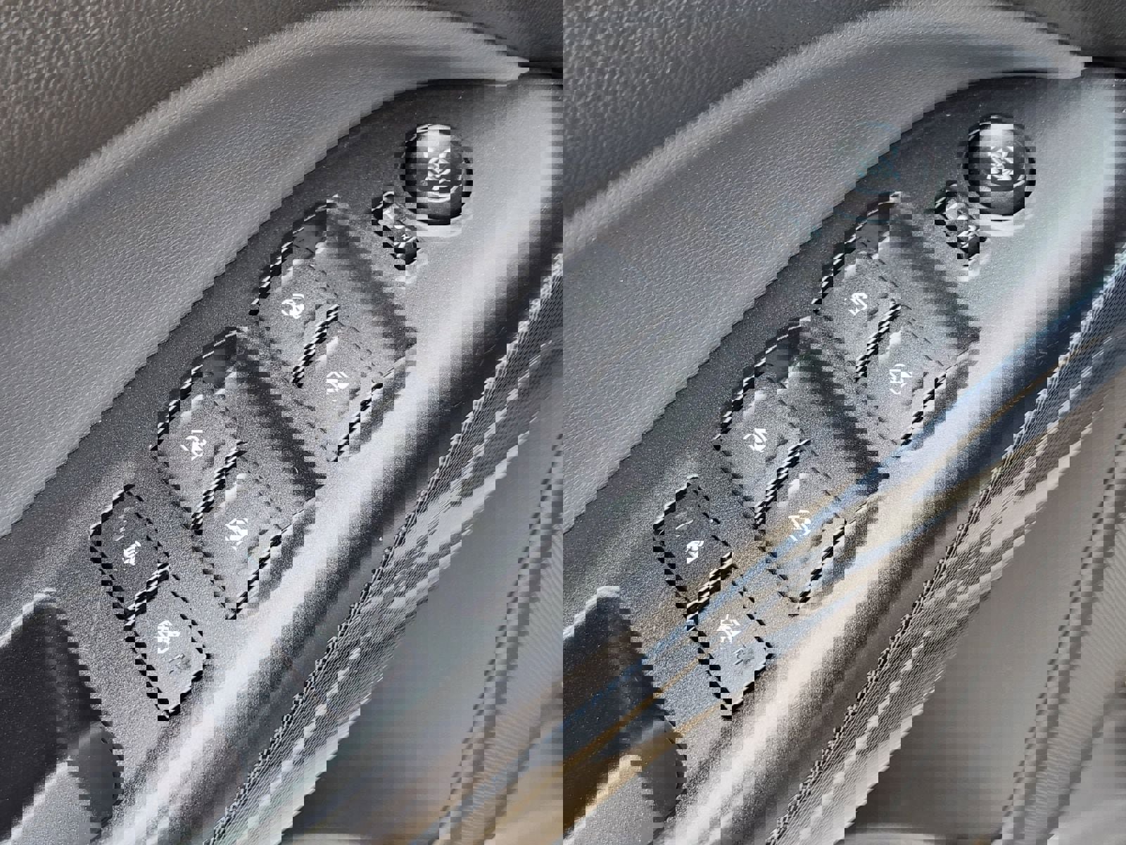 Used 2021 Chevrolet Colorado Z71 image 32