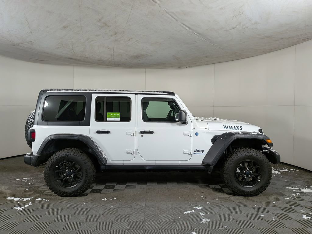 Certified 2025 Jeep Wrangler Willys 4xe image 8