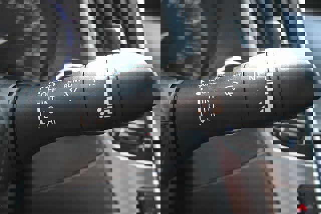 Used 2018 INFINITI Q60 3.0t Luxe image 33