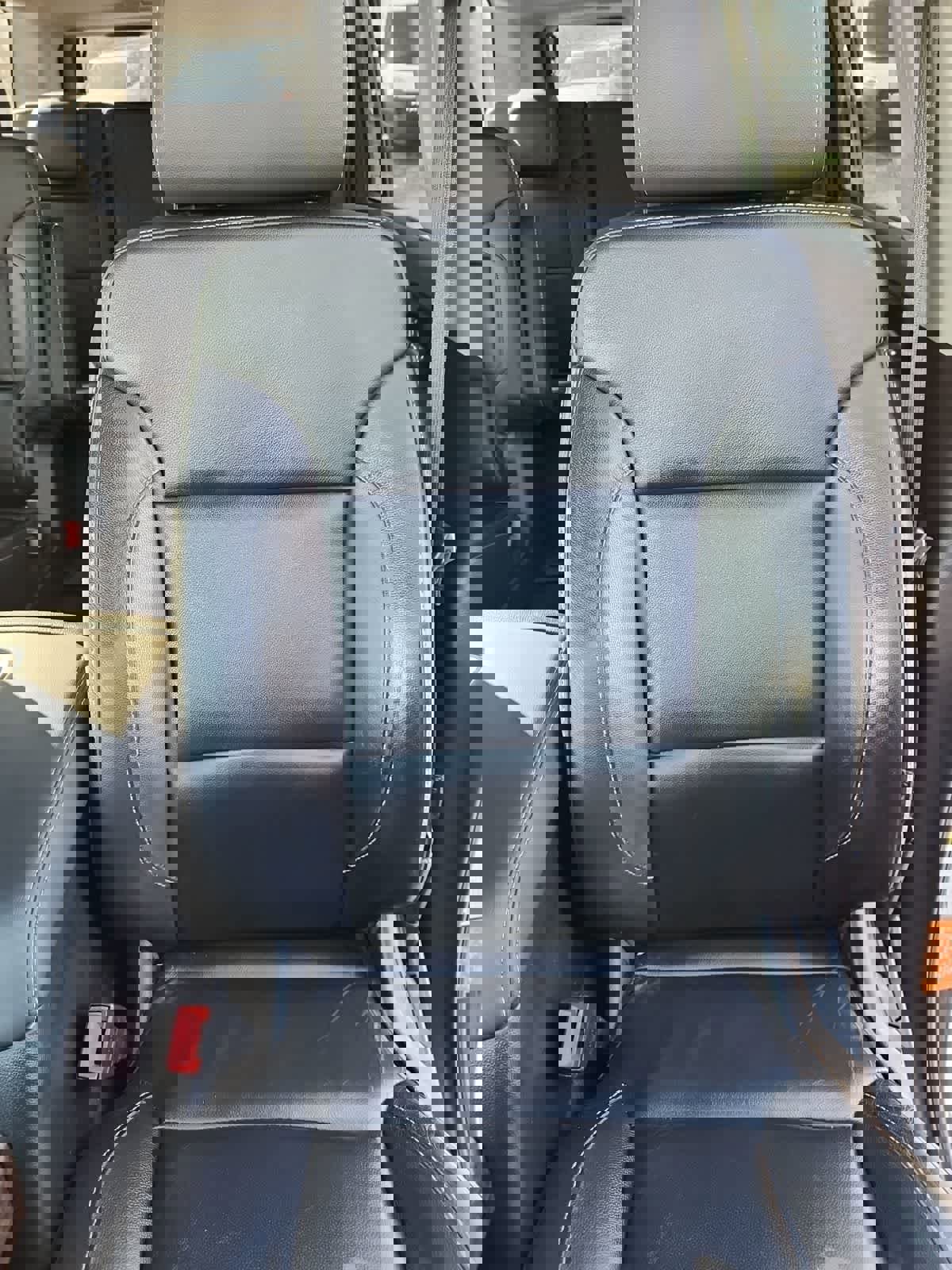 Used 2019 Chevrolet Suburban LT image 14