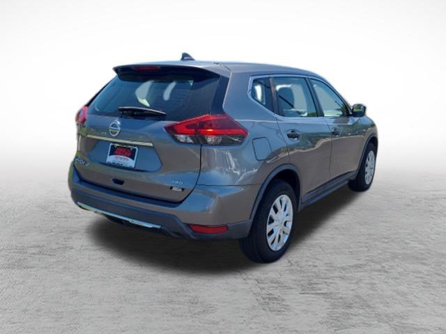 Used 2018 Nissan Rogue S AWD/4WD image 7