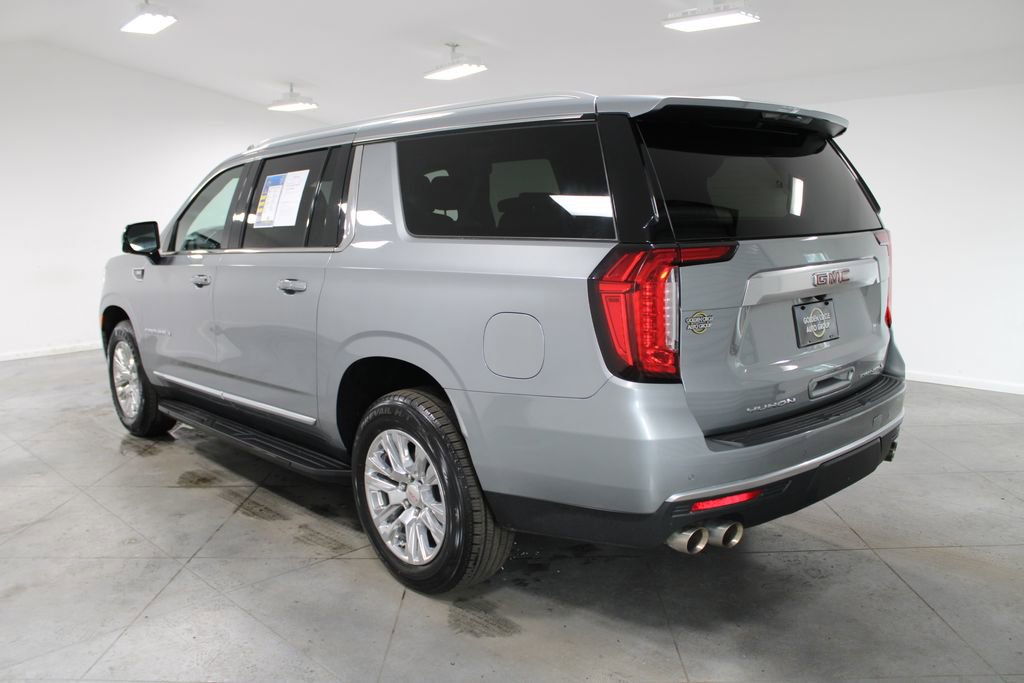 Used 2024 GMC Yukon XL Denali RWD image 7
