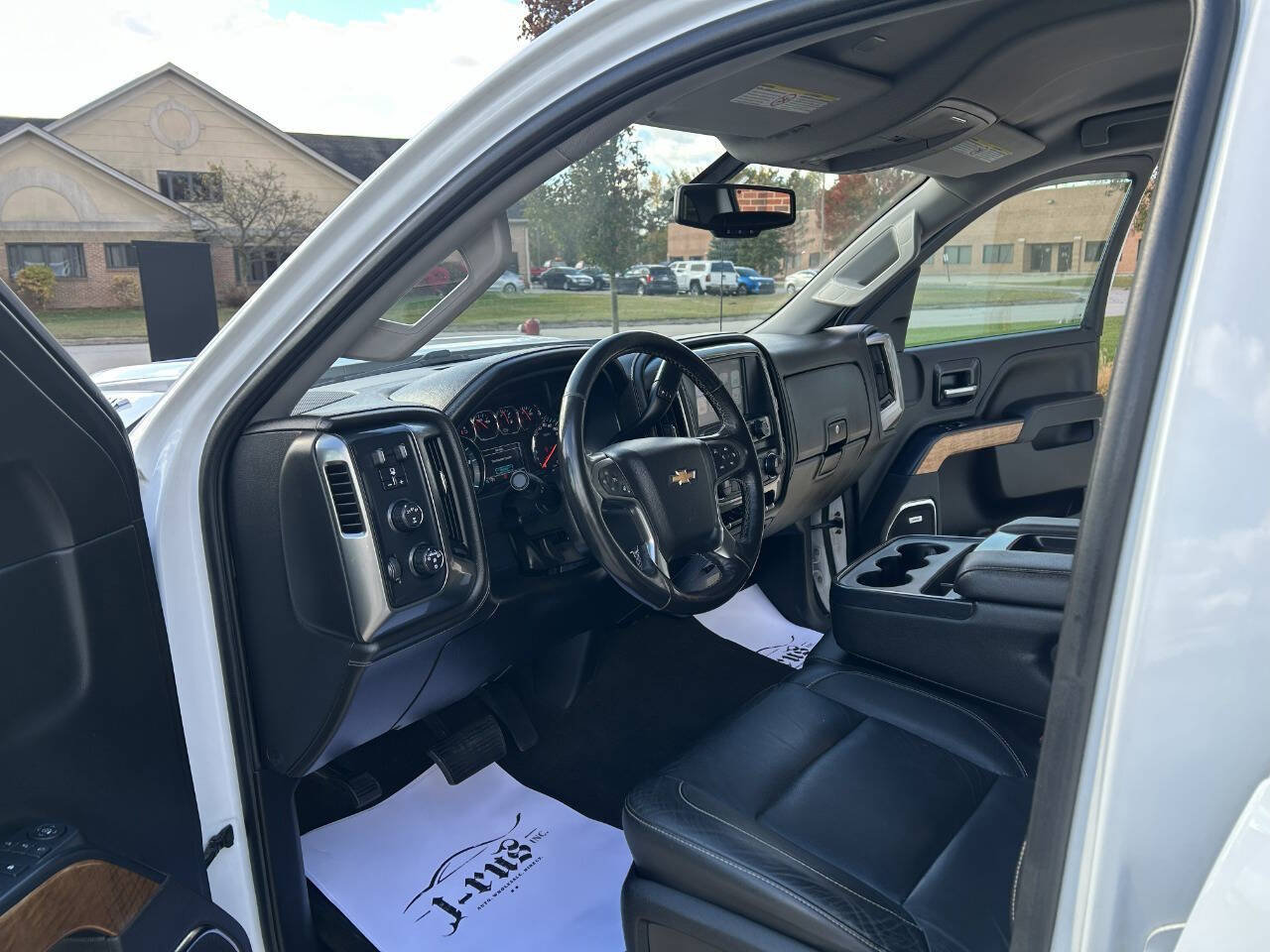 Used 2018 Chevrolet Silverado 2500 LTZ w/ Duramax Plus Package image 17