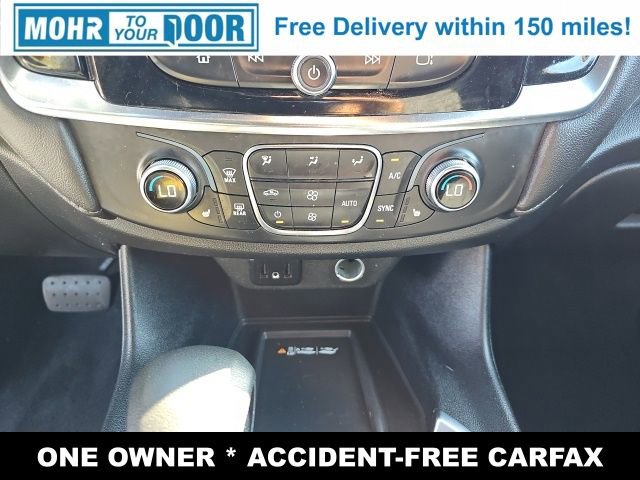 Used 2023 Chevrolet Traverse LT image 31