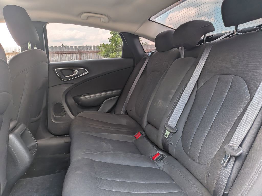 Used 2016 Chrysler 200 Limited FWD image 23