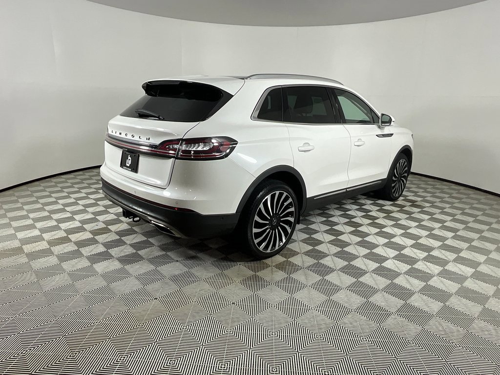 Used 2022 Lincoln Nautilus Black Label w/ Class II Trailer Tow Package image 4