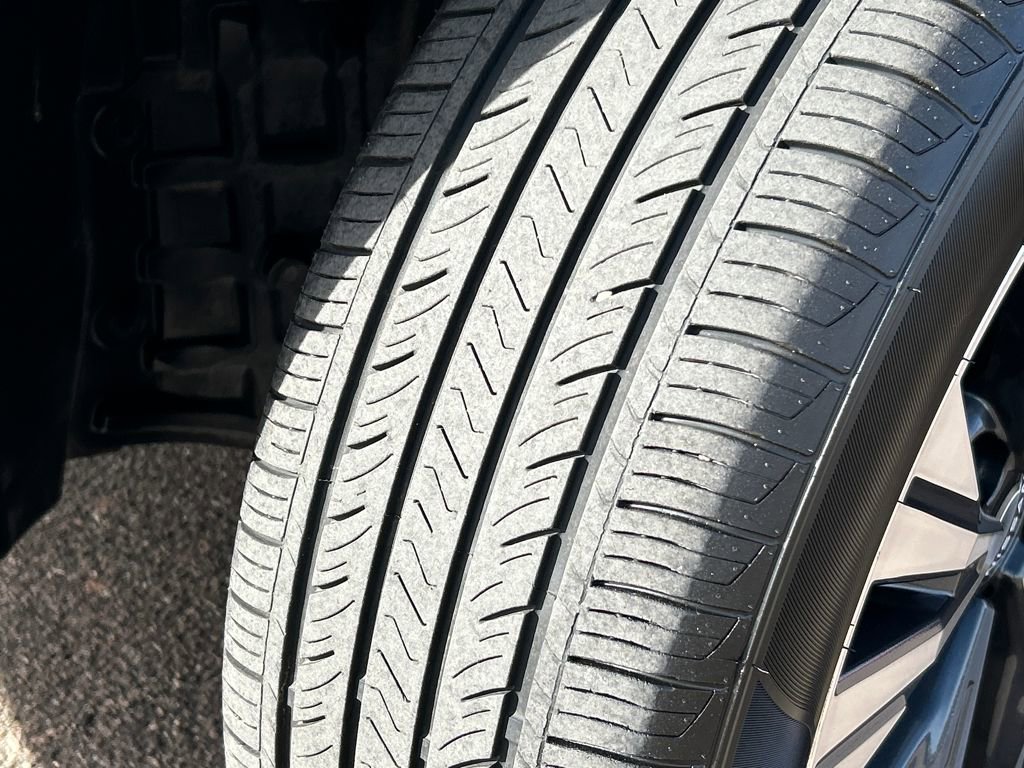 Used 2023 Nissan Rogue SV image 26