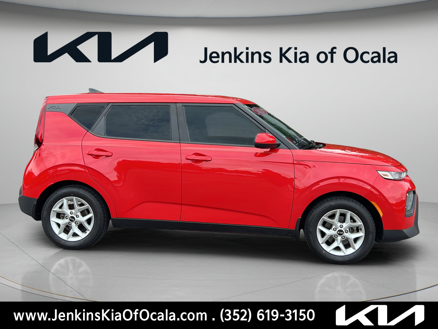 Used 2020 Kia Soul S FWD image 2