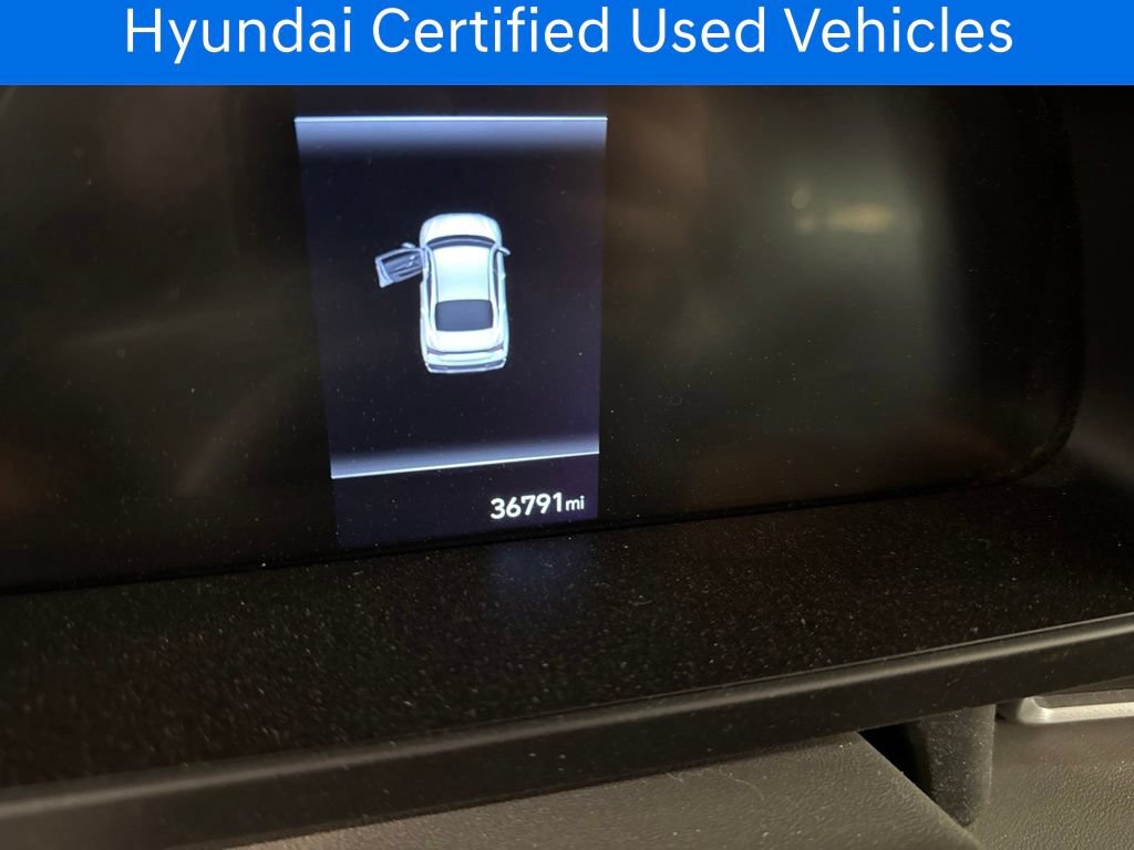 Used 2024 Hyundai Elantra SE FWD image 7