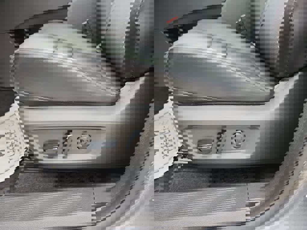 Used 2023 Nissan Rogue SV w/ SV Premium Package image 21