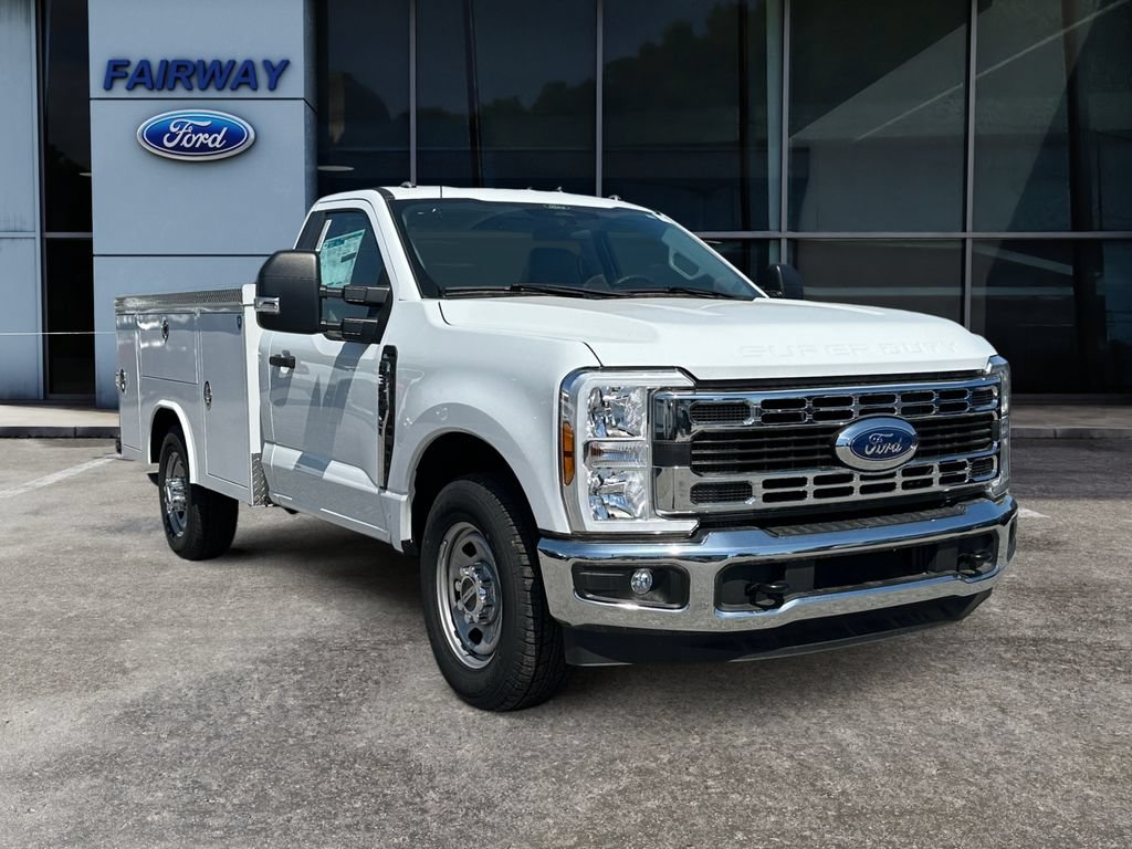 New 2024 Ford F350 XL w/ XL Chrome Package RWD image 4