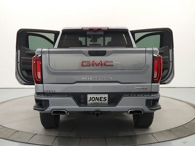 Used 2023 GMC Sierra 1500 AT4 w/ Technology Package AWD/4WD image 14