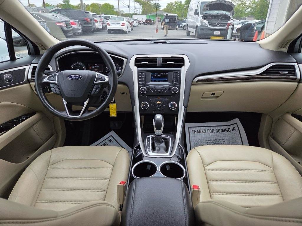 Used 2013 Ford Fusion SE FWD image 15