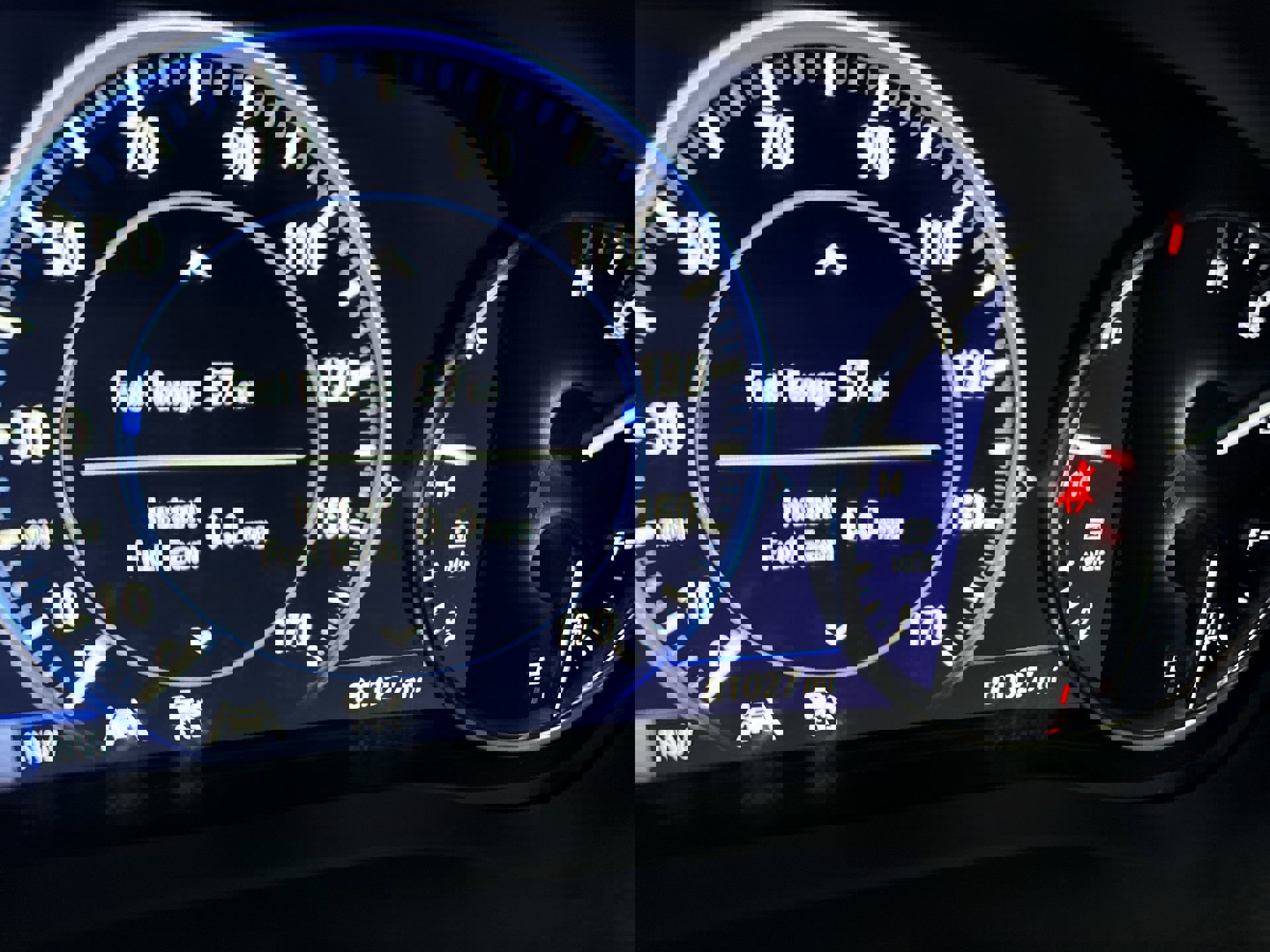 Used 2024 Buick Enclave Avenir w/ Avenir Technology Package image 13