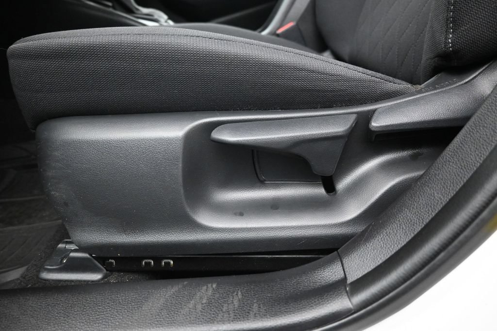 Used 2023 Toyota Corolla LE FWD image 20
