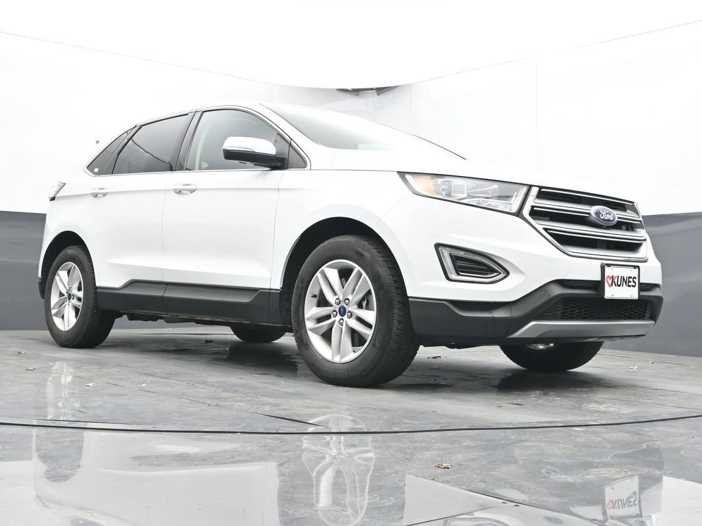 Used 2017 Ford Edge SEL w/ Equipment Group 201A AWD/4WD image 44