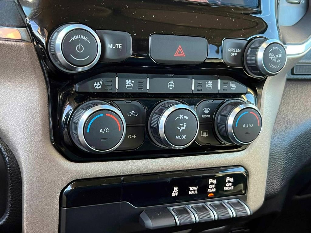 Used 2019 RAM 1500 Laramie image 27