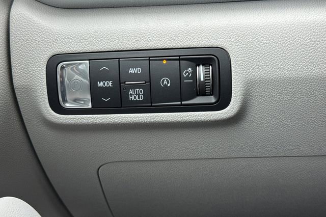 New 2026 GMC Terrain Denali w/ LPO, Floor Liner Package image 31