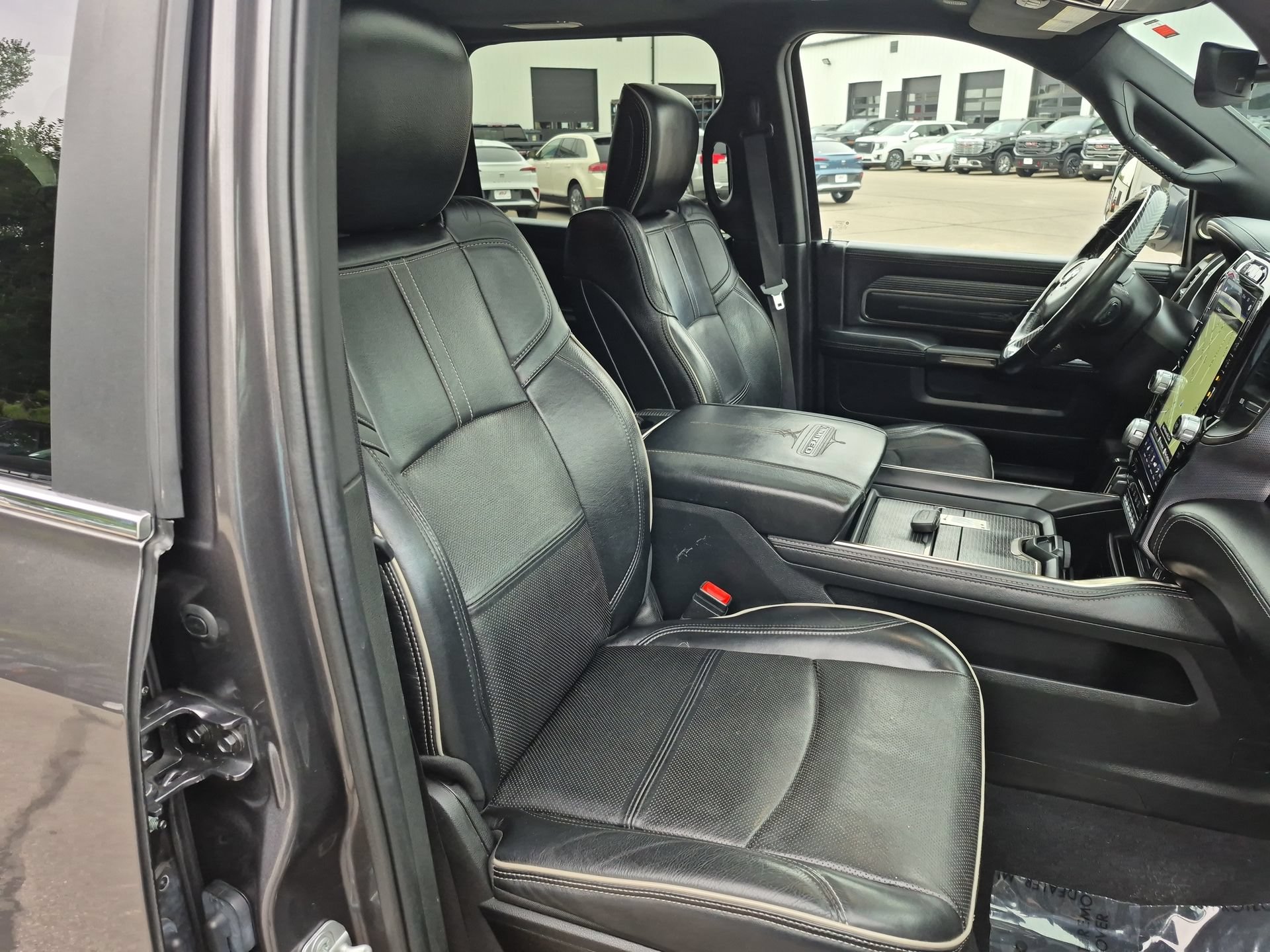 Used 2020 RAM 3500 Limited AWD/4WD image 29