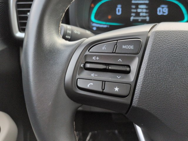 Used 2026 Hyundai Venue SEL FWD image 24