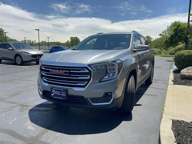 Used 2024 GMC Terrain SLT AWD/4WD image 4