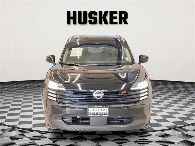 Used 2025 Nissan Kicks SR w/ SR Premium Package image 3