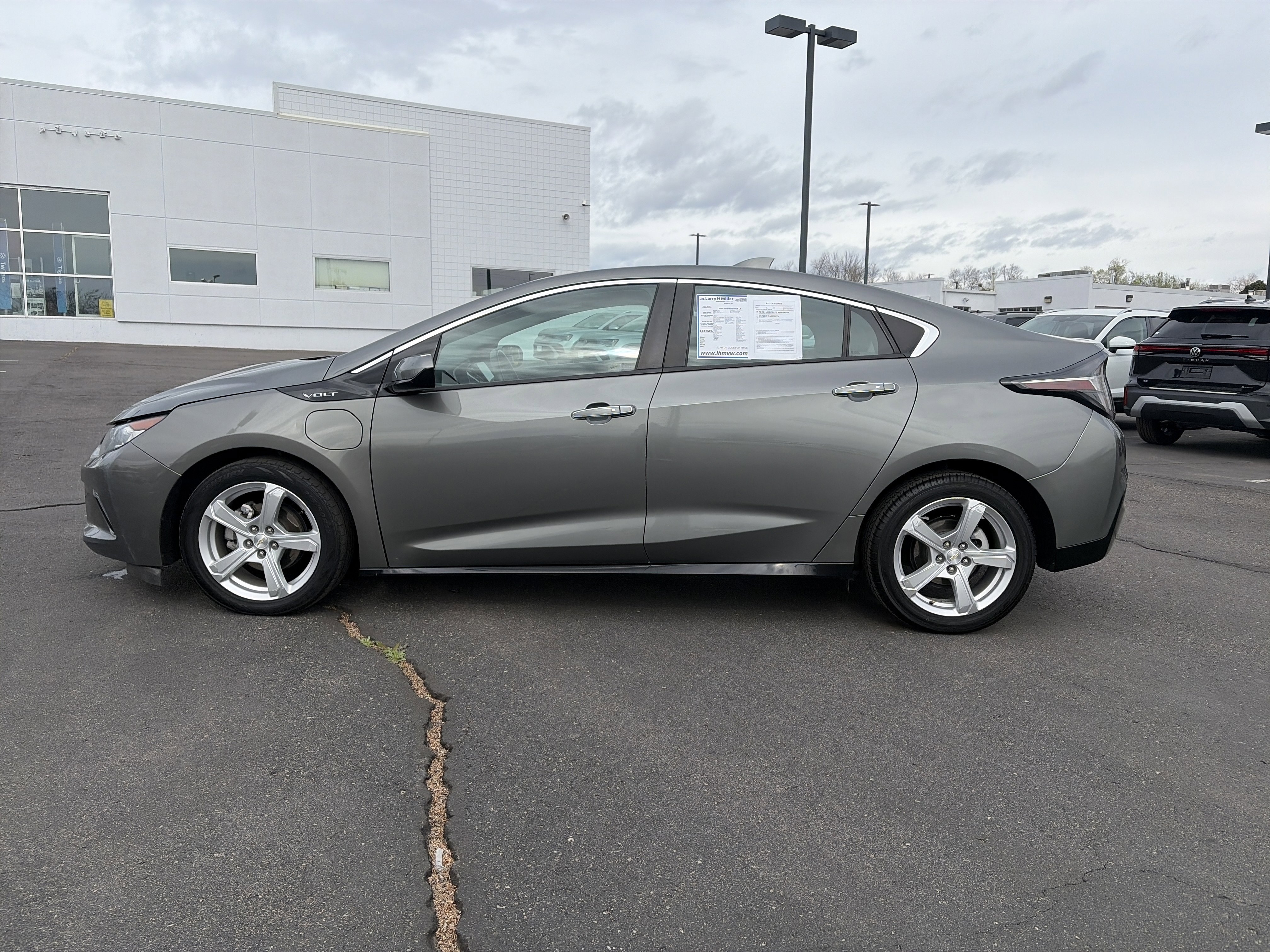 Used 2016 Chevrolet Volt LT image 8