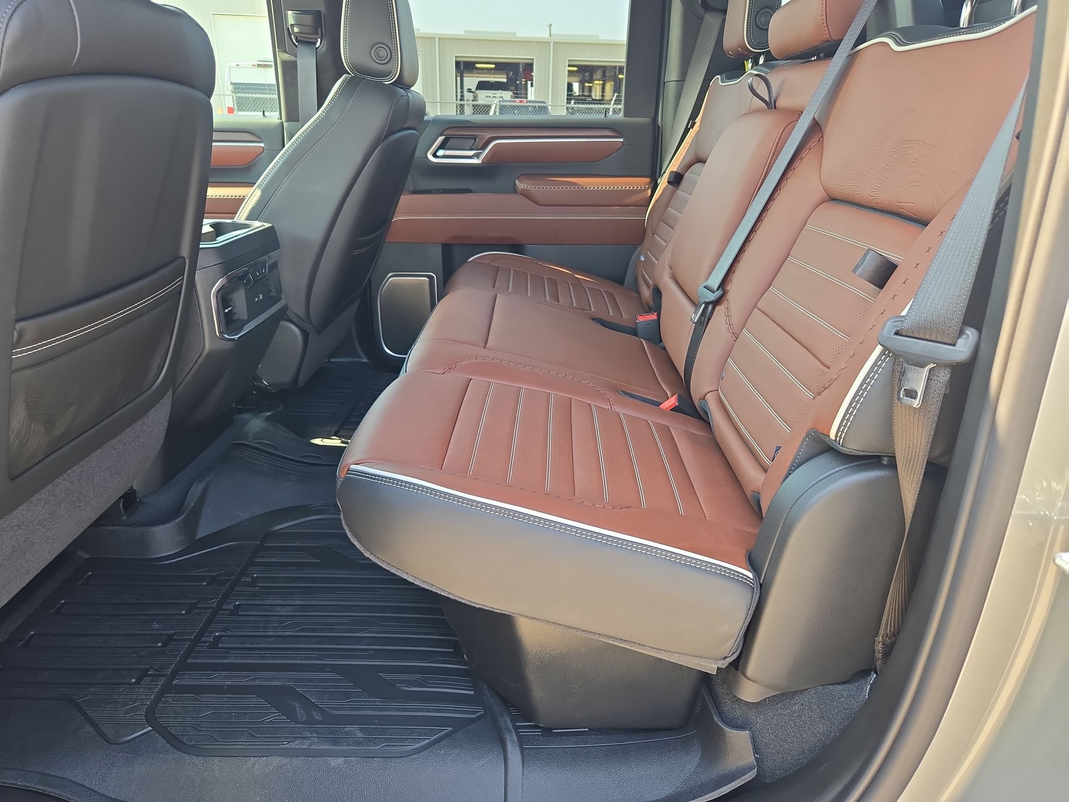 Used 2026 GMC Sierra 2500 Denali Ultimate AWD/4WD image 13
