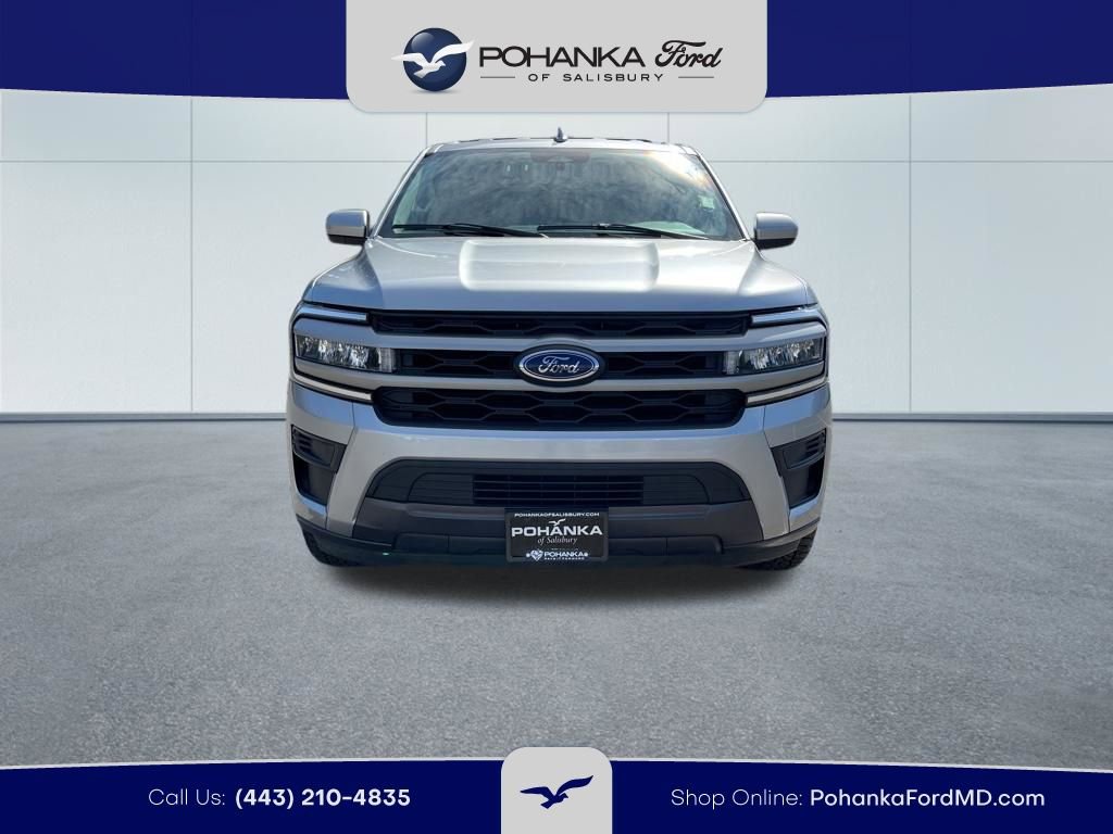 Certified 2024 Ford Expedition Max XLT image 3