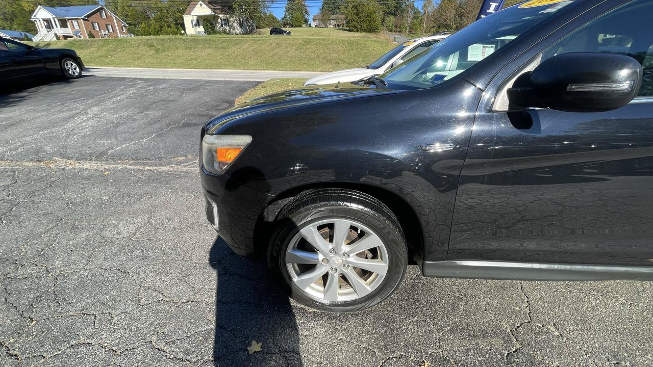 Used 2015 Mitsubishi Outlander Sport GT AWD/4WD image 2