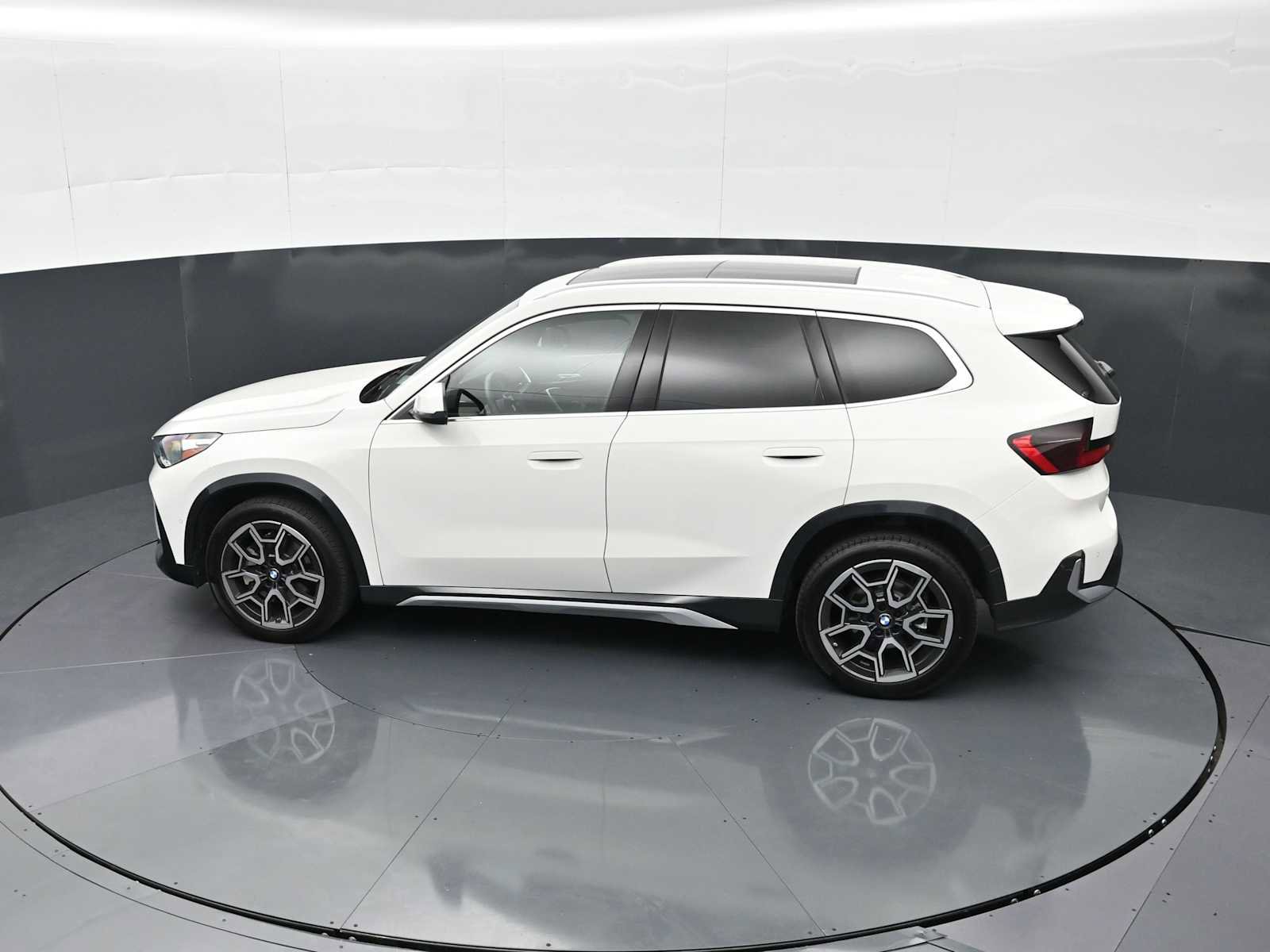 Used 2026 BMW X1 xDrive28i w/ Convenience Package AWD/4WD image 24