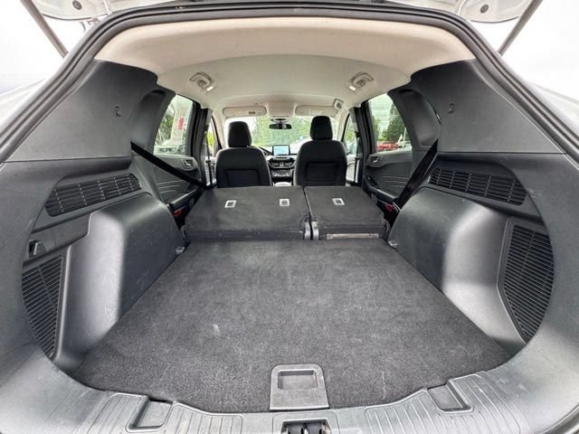 Used 2025 Ford Escape Active AWD/4WD image 17