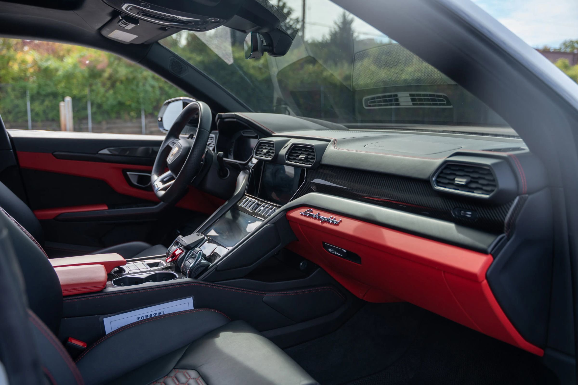 Used 2021 Lamborghini Urus image 13