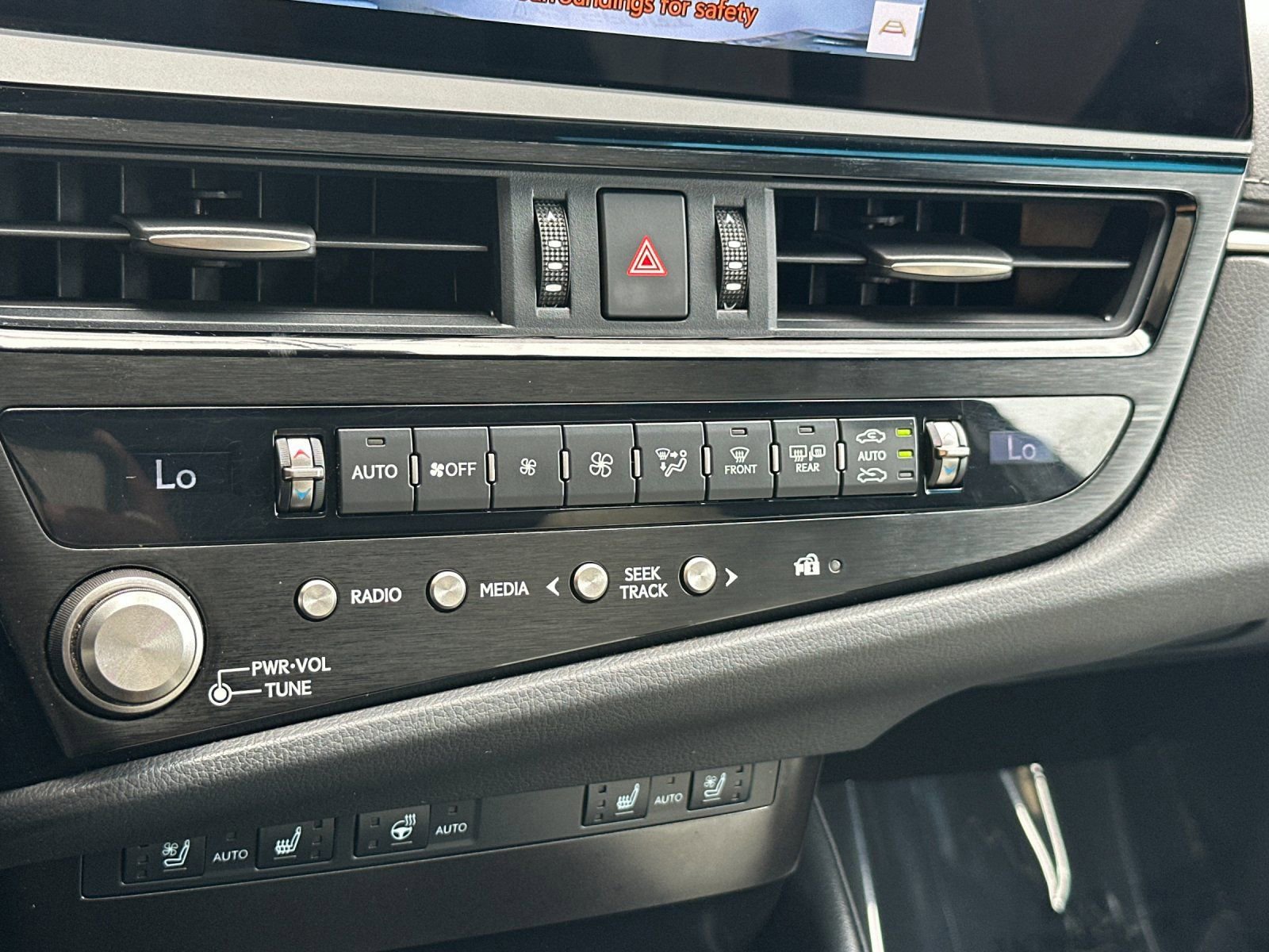 Used 2023 Lexus ES 300h F Sport w/ Accessory Package (Z2) FWD image 23