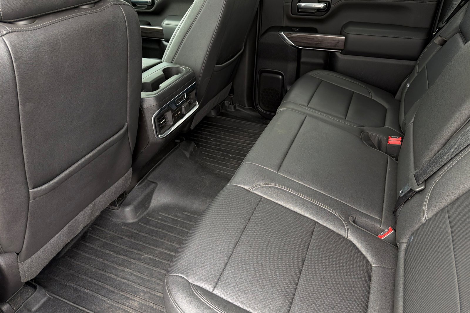 Used 2022 Chevrolet Silverado 3500 LTZ w/ LTZ Plus Package image 13