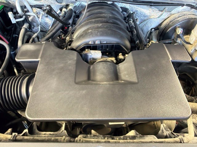 Used 2018 Chevrolet Suburban LT AWD/4WD image 36